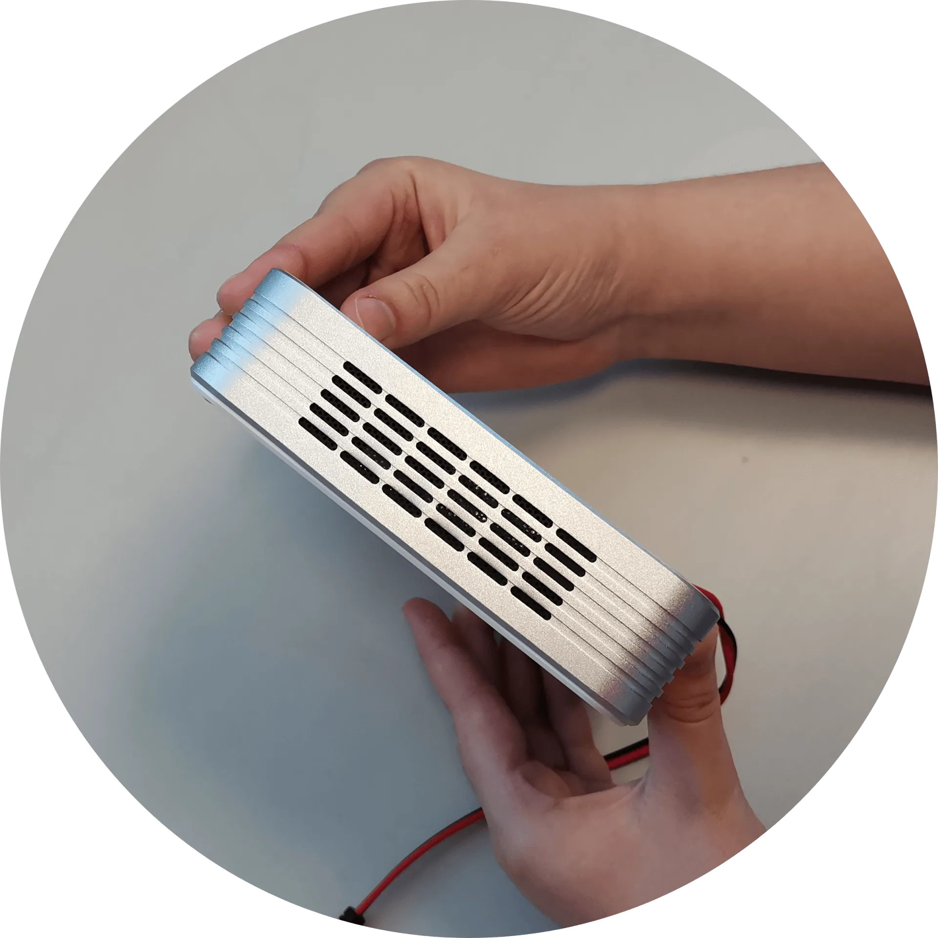 Dispositivo+de+lado-01+(2)-1920w